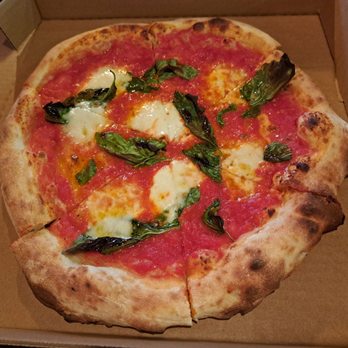 Il Pizzaiolo Wood-fired Pizza - Margherita Pizza - Pizza Near Me - Loomis, California