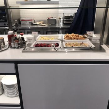 Plaza Premium Lounge - Airport Lounges Near Me - Toronto, Ontario
