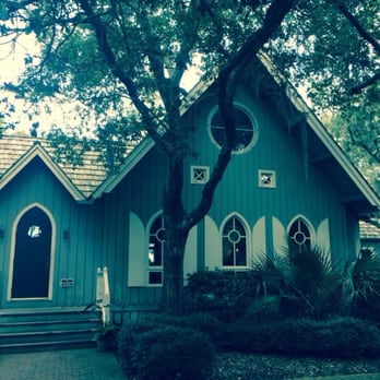 Bald Head Island Chapel - Exterior view - Wedding Chapels Near Me - Southport, North Carolina Bald Head Island Chapel - Exterior view - Wedding Chapels Near Me - Southport, North Carolina
