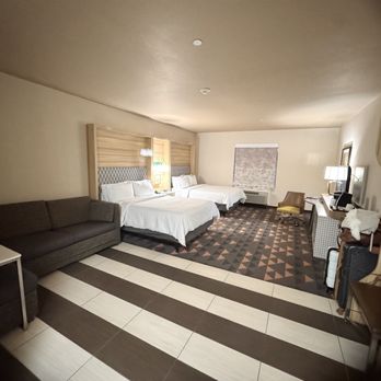 Holiday Inn Amarillo East - Very clean & Nice. 4-5-2025 - Hotels Near Me - Amarillo, Texas Holiday Inn Amarillo East - Very clean & Nice. 4-5-2025 - Hotels Near Me - Amarillo, Texas