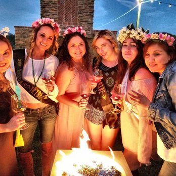 Rockin' Wine Tours - Wine Tours Near Me - Temecula, California