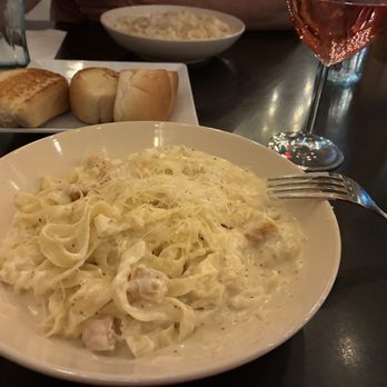 Cafe Stella - Chicken Alfredo - Italian Near Me - Flagstaff, Arizona Cafe Stella - Chicken Alfredo - Italian Near Me - Flagstaff, Arizona