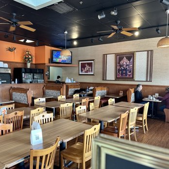 Thai Bangkok - Seating - Thai Near Me - High Point, North Carolina