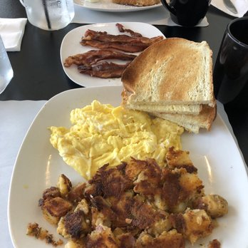 The Griddle - 2 eggs scrambled, home fries and Italian toast - Breakfast & Brunch Near Me - Cranston, Rhode Island