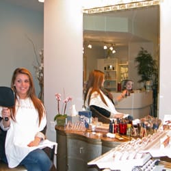 Mineral makeup from Jane Iredale is featured.