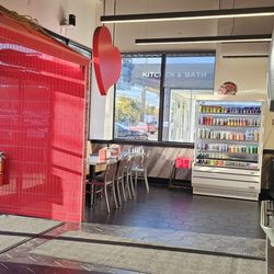 Jaffar's Burgers - Interior with self-serve soda machine