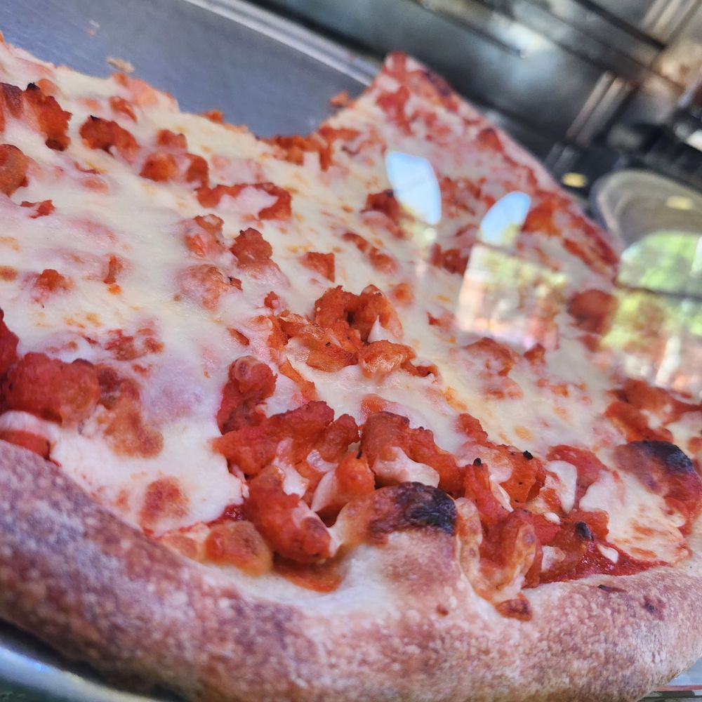 Bella Pazza Pizzeria - Buffalo Chicken - Italian Near Me - Babylon, New York