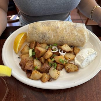 Avenue Cafe - Breakfast Burrito - Cafes Near Me - Capitola, California Avenue Cafe - Breakfast Burrito - Cafes Near Me - Capitola, California