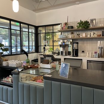 Buenas Coffee - Cashier front - Coffee & Tea Near Me - Costa Mesa, California
