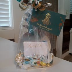 The Polished Pineapple - I assembled a bag to advertise my business using some old school marketing.