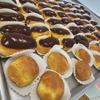 Pompton Lakes Bakery - Eclairs and Creme puffs - Bakeries Near Me - Pompton Lakes, New Jersey Pompton Lakes Bakery - Eclairs and Creme puffs - Bakeries Near Me - Pompton Lakes, New Jersey