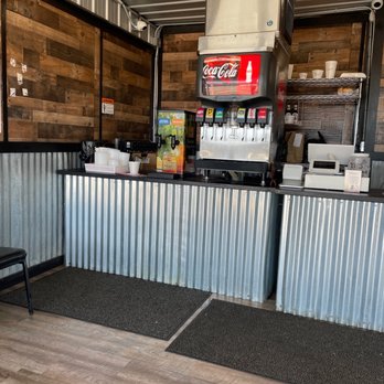 Bishop's BBQ Grill - Beverage Stations - Barbeque Near Me - Tupelo, Mississippi