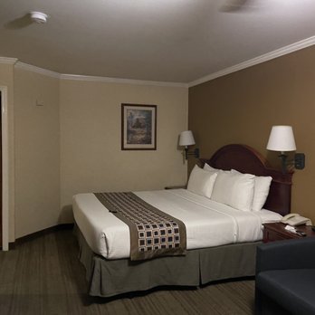 Dynasty Suites Redlands Hotel - King Bed - Hotels Near Me - Redlands, California Dynasty Suites Redlands Hotel - King Bed - Hotels Near Me - Redlands, California