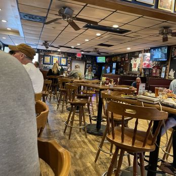 Heroes Pub - Pubs Near Me - Annapolis, Maryland Heroes Pub - Pubs Near Me - Annapolis, Maryland