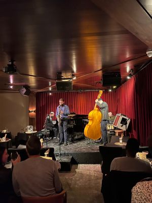 Mr. Tipple's Jazz Club by null