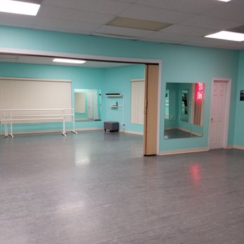 Swan Ballet Dance School #2 - Studio B - View 3 - Performing Arts Near Me - Chantilly, Virginia Swan Ballet Dance School #2 - Studio B - View 3 - Performing Arts Near Me - Chantilly, Virginia