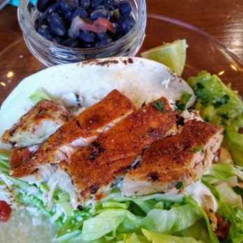 Hungry Town Tours - Ahi tuna, Front Street Grill - Bike tours Near Me - Beaufort, North Carolina