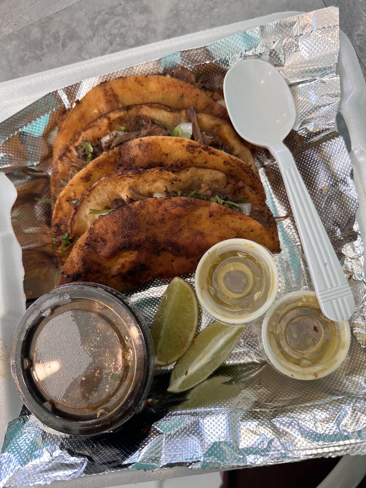 KINGS TACOS AND BURRITOS 2 Updated September 2024 2847 Cleveland