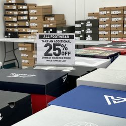 DICK'S Warehouse Sale