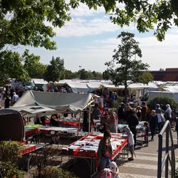 Flohmarkt bei Hornbach