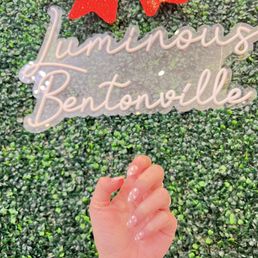 My acrylics were wonderfully thin and have a lovely almond shape. The design execution was awesome and so much attention to detail.