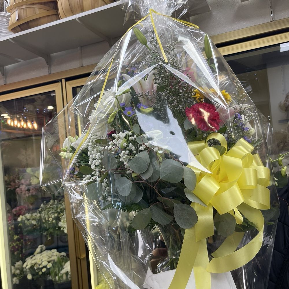 Commack Florist - Final floral finish - Florists Near Me - Commack, New York