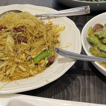 Yi Xin Cafe - Singapore rice noodle - Hong Kong Style Cafe Near Me - Honolulu, Hawaii Yi Xin Cafe - Singapore rice noodle - Hong Kong Style Cafe Near Me - Honolulu, Hawaii