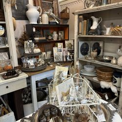 Monticello Antique Marketplace
