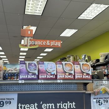 Unleashed by Petco - Pet Training Near Me - Granada Hills, California Unleashed by Petco - Pet Training Near Me - Granada Hills, California