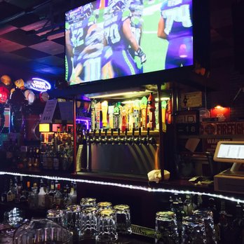Firehouse Pub - Pubs Near Me - Lake Oswego, Oregon