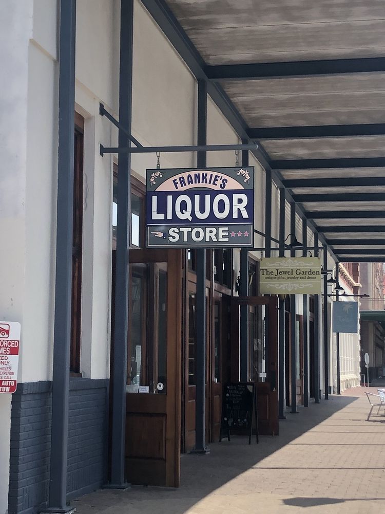 FRANKIE’S LIQUOR STORE Updated September 2024 10 Reviews 2218