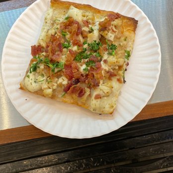 Square Pizza - Chicken bacon ranch pizza - Pizza Near Me - New York, New York Square Pizza - Chicken bacon ranch pizza - Pizza Near Me - New York, New York