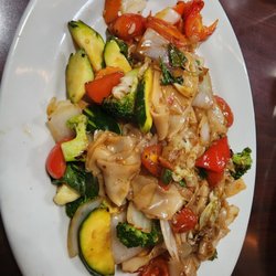 Drunken Noodle - Midtown - Drunken noodles with veggies