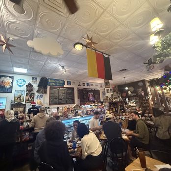 Mr. Dunderbak's - Inside - German Near Me - Tampa, Florida