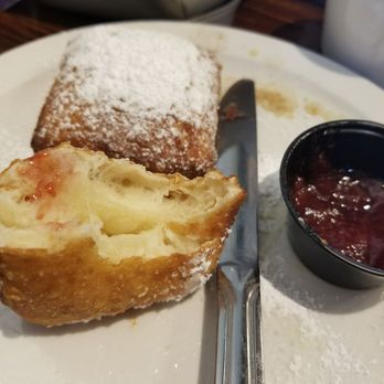 Crème Cafe - Beignets with strawberry jam - Caterers Near Me - Reno, Nevada Crème Cafe - Beignets with strawberry jam - Caterers Near Me - Reno, Nevada