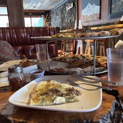 al Forno Ferruzza - Cozy rustic interior