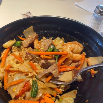 Pattaya Thai - Drunken noodle bowl - Thai Near Me - Lakewood, Colorado Pattaya Thai - Drunken noodle bowl - Thai Near Me - Lakewood, Colorado