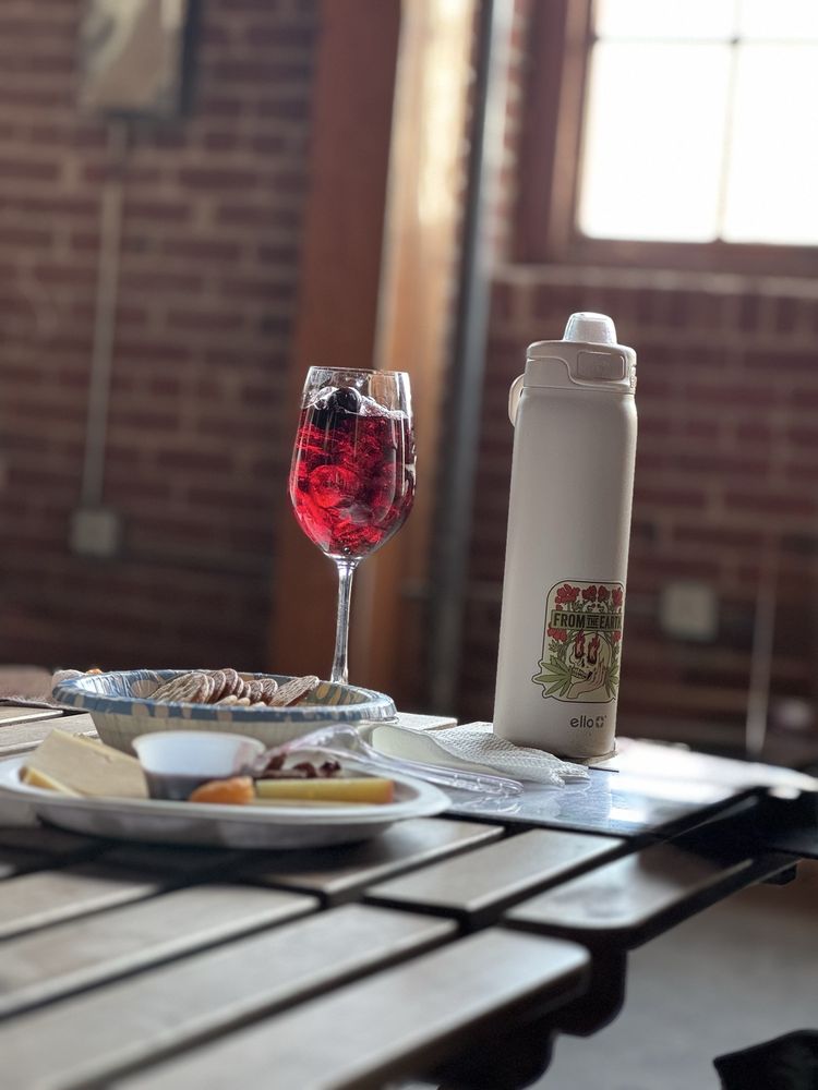 Fountain City Winery - vineyard in Kansas City, MO