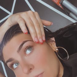 Perfect Eyebrow - My eyebrows were tinted and shaped (threaded)