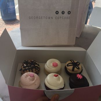 Georgetown Cupcake - Peanut Butter Chocolate Chip Twist, vanilla, Peanut Butter Fudge, Strawberry, Red Velvet, chocolate - Cupcakes Near Me - Washington, DC, District of Columbia Georgetown Cupcake - Peanut Butter Chocolate Chip Twist, vanilla, Peanut Butter Fudge, Strawberry, Red Velvet, chocolate - Cupcakes Near Me - Washington, DC, District of Columbia