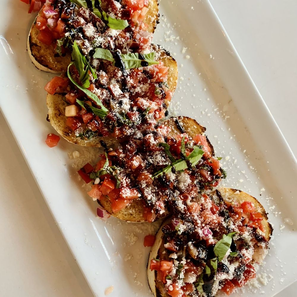 Social spots from Viale Pizza & Kitchen