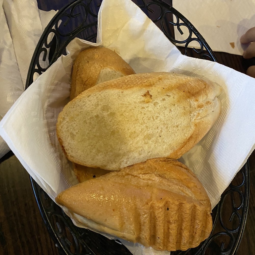 Dominican Restaurant - Free hot buttered bread - Dominican Near Me - Uniondale, New York Dominican Restaurant - Free hot buttered bread - Dominican Near Me - Uniondale, New York