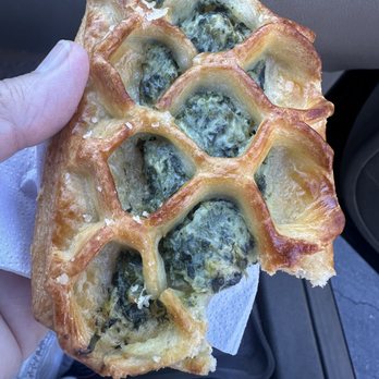 Tous Les Jours - Spinach pastry - Bakeries Near Me - San Jose, California Tous Les Jours - Spinach pastry - Bakeries Near Me - San Jose, California