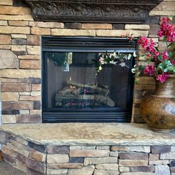 Rancho Dental - Appreciated the warmth of this fireplace in the waiting area on this chilly day!