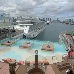 J.Zeng & Associates - Dream Vacations - Royal Caribbean - Icon of the Seas