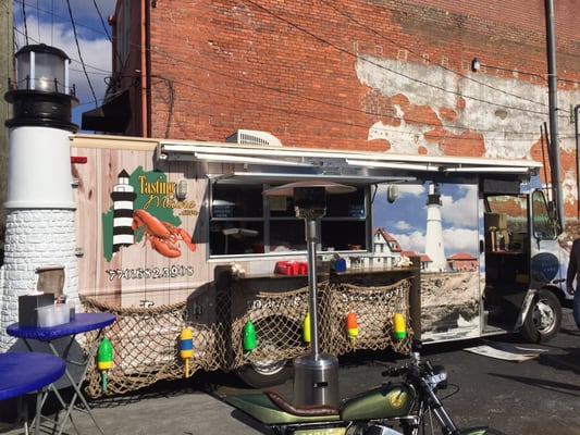 Truck & Tap Woodstock by null