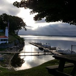 Pleasant View Cottages - Welcoming Families and Fishermen to a Friendly atmosphere Overlooking Beautiful Black Lake in Northern New York Thousand Islands Region
