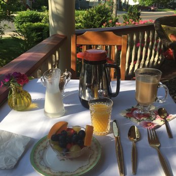 The Inn On Holly - Continental breakfast - Bed & Breakfast Near Me - Pitman, New Jersey