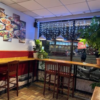 Heng Thai - Inside - Thai Near Me - Long Island City, New York Heng Thai - Inside - Thai Near Me - Long Island City, New York