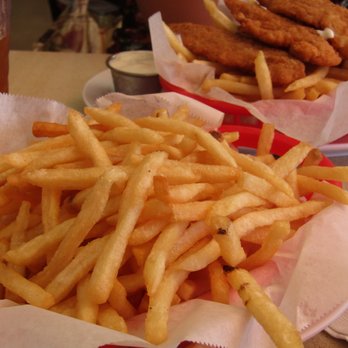 Sidewalk Cafe - Fries for days - Tacos Near Me - Venice, California